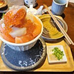 シハチ鮮魚店 北24条本店 - 