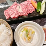 焼肉名匠 山牛 - 