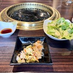 梨の家 - 小鉢とサラダ