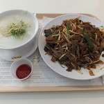 正斗粥麺專家 - 料理写真:お粥と焼きそばを注文。