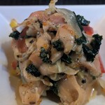 kitchenラビット - 前菜2
      ひもを含む貝とか