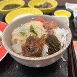 ホテル法華クラブ函館 - 料理写真:セルフ海鮮丼