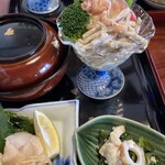 花ぼんぼり - 小鉢にたくさんの美味しいお料理が