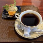 花ぼんぼり - 食後のコーヒー　ケーキまでついてます♪