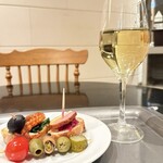 Bar＆Tapas Celona - せんべろでちょい飲みだけどおつまみ一つ追加しても足りなかった汗