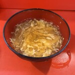 あけぼのラーメン - スープはお代わり自由