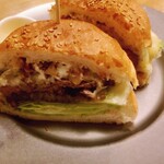 Bryu - クワトロフォルマッジバーガー