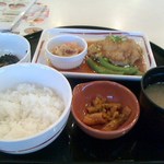 Gasuto - “豆腐ハンバーグてりやきおろしソース和膳”