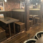 ブルドッグ 銀座 クラフトビール World Beer Pub＆Foods - テーブル席