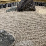 花ぼんぼり - 石庭も素敵✨