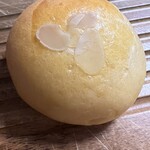 ブーランジェリーパンタレイ - クリームパン