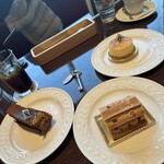 CAFE AUX BACCHANALES - 