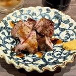 立ち呑み ソメアカ - 極厚レア焼豚