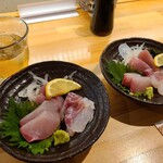 三十家 ～三重の旬を地酒と共に～ - 刺身盛り(ヨコワ、タイ、ハマチ)。身が厚くてしっかりしています。全然臭みも筋もありません。