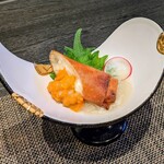 創作四川料理 廣明 - 塩水雲丹のクリームチーズ春巻き 十勝産モッツアレラチーズソース