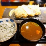 岡本庵 - 特上ロースかつ定食