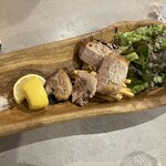 CUCINA CONTENTO - 味麗豚の炭火焼き