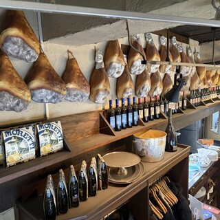 イル・パチョッコーネ・カゼイフィーチョ_0