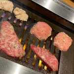 焼肉神威 - 
