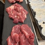 ジンギスカン×厚岸牡蠣  ラムグチカズヤ - チャックロール3種食べ比べ