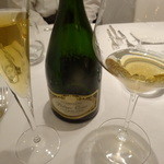 リストランテ サクラ - シャンパンを２種類のグラスで楽しむ