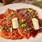 炭火焼肉 一龍 - 千本筋追加とホルモン。