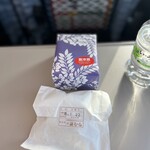 御菓子処 藤むら - ◯酒まんじゅう¥150
…こちらは帰りの特急あずさでいただきました。
“旅するあんこ“シリーズです♪(=ﾟωﾟ)ﾉ