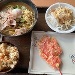 実演自家製麺 甚八 井田川店 - 