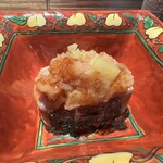 きう - ピリッと辛味のある辛味大根と甘い葱もたっぷりと♡魚の皮目はパリパリ、身は脂を溶かす炭火の火入れ。ドキッとするほどの丁寧な火入れの技にも感動です。