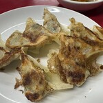 香蘭園 - 焼餃子¥450。サクサクっと軽く、2皿くらいはいけそうです
