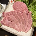 焼肉市場 - 