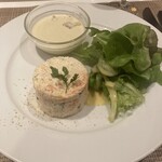 セ'ラヴィー!ナガノ - 野菜クスクススモークサーモンのサワークリーム和えセルクル