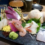 魚富 - 刺身盛り合わせ