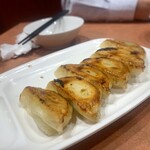 バーミヤン - 料理写真:本格焼き餃子