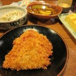 Ganso Yaki Tori Kushi Hacchin - ハムカツ　串以外も美味しいのでオススメ