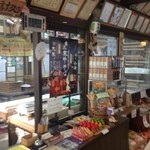 元祖手打そば いづるや - レジ前