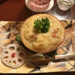 懐石 かみむら - 周りは食べれるりんご　グラタン風だけど甘い味付けでしたね