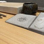 鮨 うら紀 - １つ１つ器にもこだわり