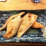 鱗 - 鮭ハラス焼き：400円