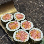 焼肉たまき - 有馬一樹（トロたく巻き）