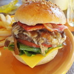 マンチーズ - ベーコンチーズバーガーアップ