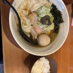 唯一無二のらぁ麺専門店 イ袋ワシづかみ - 