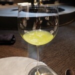 VERT - 露光　ピスタチオ