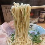 鶏そば綴る - 中細ストレート麺