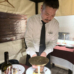 シェフがテーブルで〜♬