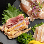 とりさし梅松 - 鳥刺し3種盛り