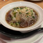 中国料理 琥珀 - 鮮魚と春雨のニンニク風味蒸し