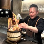 中津をにく - 藁焼きを目の前で