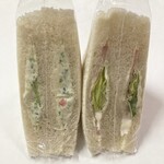 ベーカリー アベ - ポテト ¥180、ハム ¥210