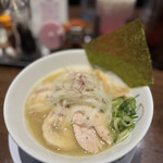 RAMEN 風見鶏 本店 - 